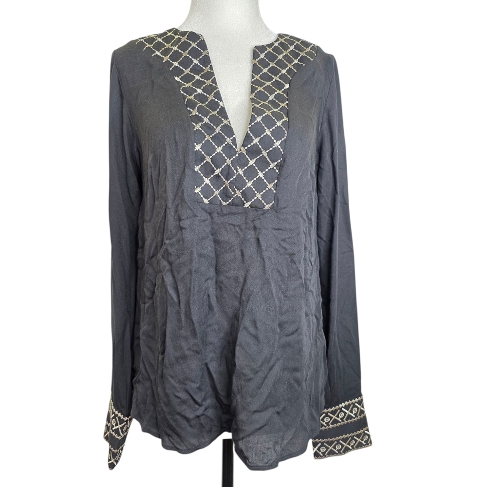 The Jetset Diaries bohemian V neck long sleeves  Blouse with metallic Accents